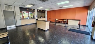 Plus de détails pour 1149 E Desert Inn Rd, Las Vegas, NV - Local commercial à louer