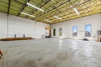 3103 8th Ave, Fort Worth, TX à louer Photo intérieure– Image 1 sur 3