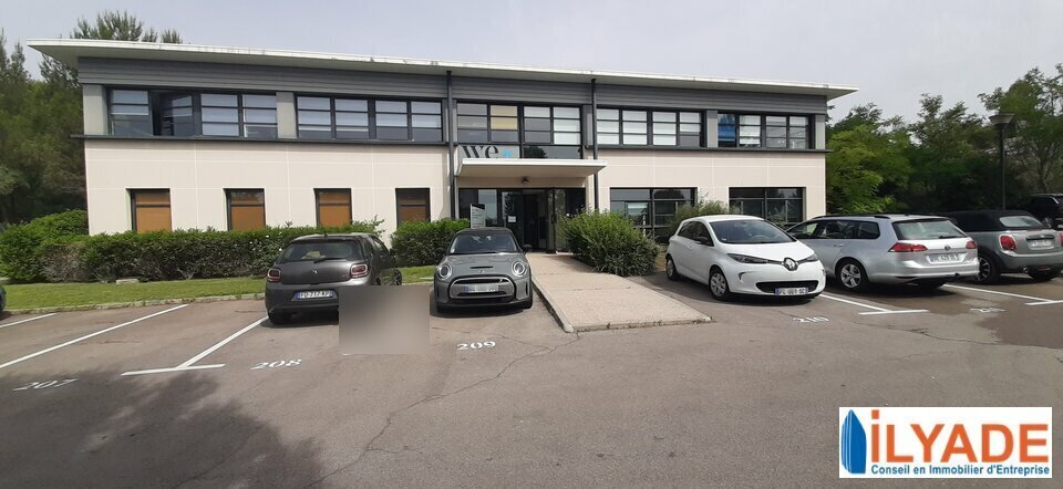 730 Rue René Descartes, Aix-en-Provence à louer Photo de l’immeuble– Image 1 sur 6