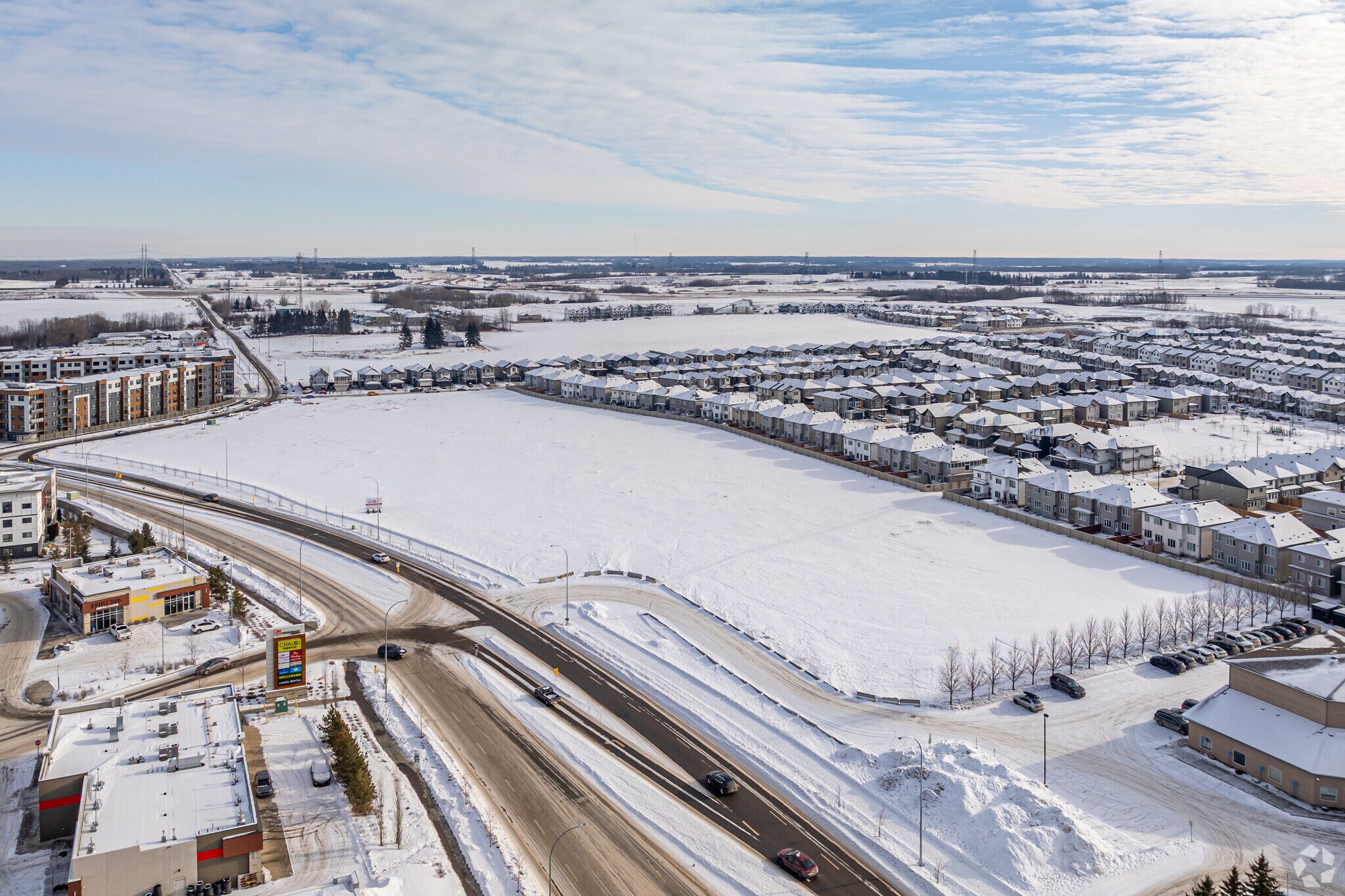 23 Avenue and 17 St, Edmonton, AB à louer Photo principale– Image 1 sur 5