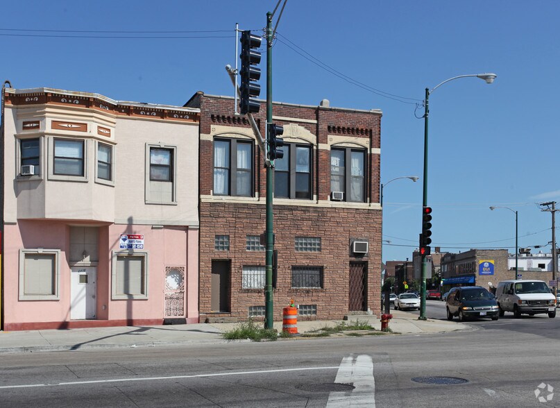 2408 S Blue Island Ave, Chicago, IL à louer - Photo de l’immeuble – Image 2 sur 2