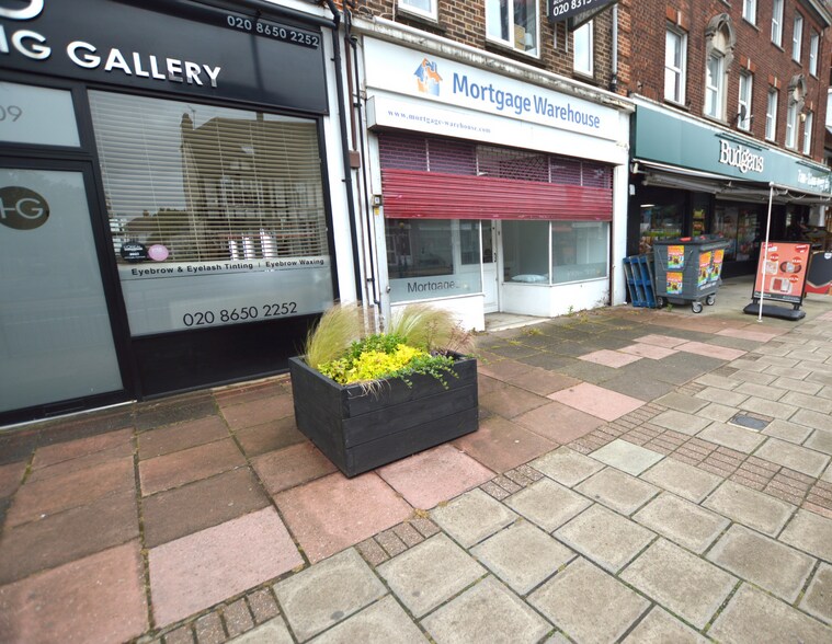311 Upper Elmers End Rd, Beckenham à louer - Photo de l’immeuble – Image 2 sur 8