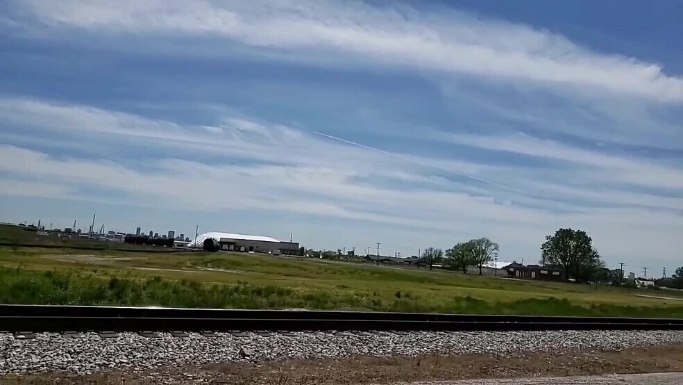 7th St, Madison, IL à louer - Vidéo sur l’annonce professionnelle – Image 2 sur 8