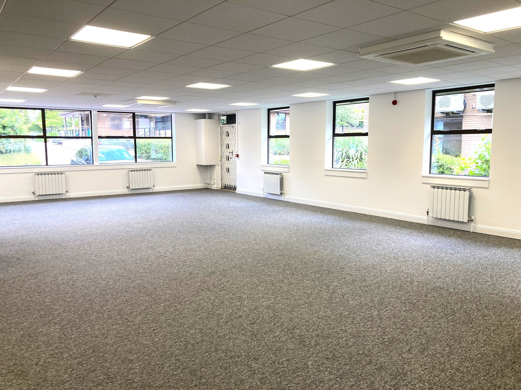 Woodlands Ln, Bradley Stoke à louer Photo de l’immeuble– Image 1 sur 7