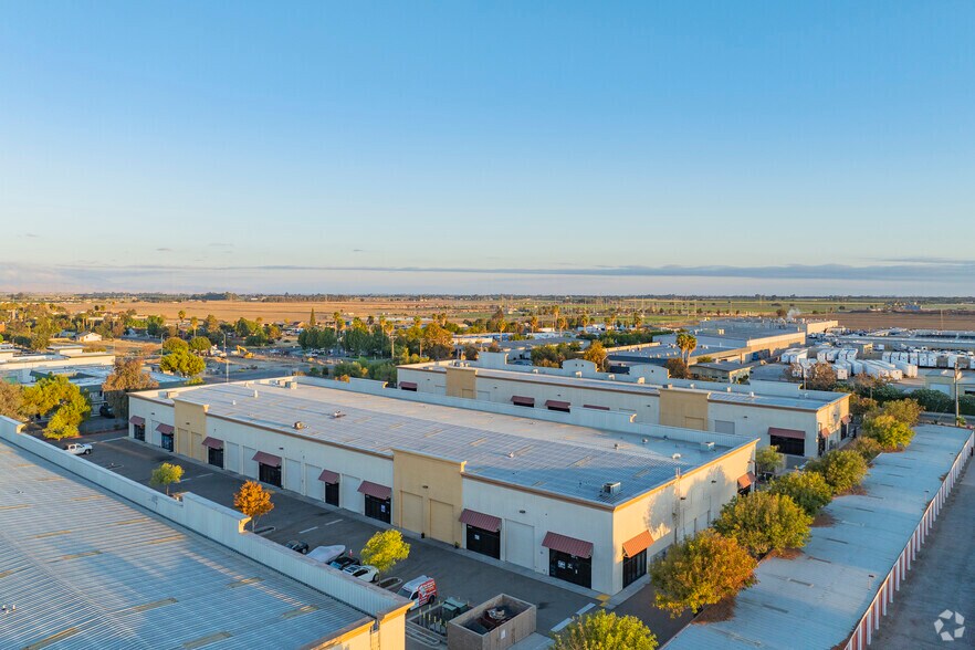 460 W Larch Rd, Tracy, CA à vendre - Aérien – Image 3 sur 10