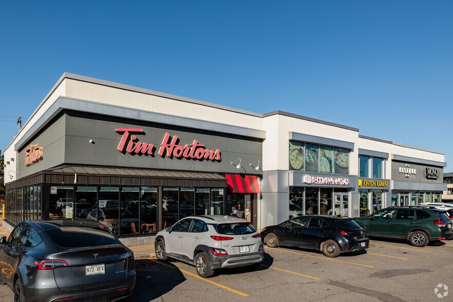 301 Boul Brunswick, Pointe-claire, QC à louer - Photo de l’immeuble – Image 2 sur 4