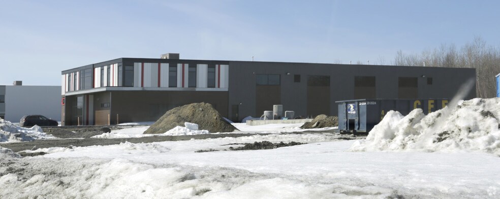 1041 Rue Des Forges, Terrebonne, QC à louer - Photo de l’immeuble – Image 3 sur 9