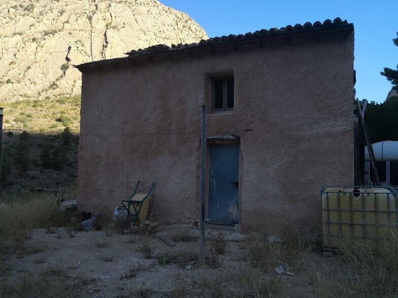 Terrain dans Aigües, Alicante à vendre - Photo de l’immeuble – Image 2 sur 36