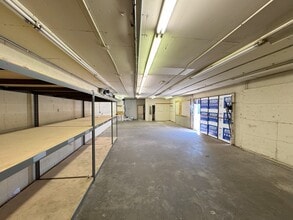 131 N Dillon Ave, San Jacinto, CA à louer Photo intérieure– Image 2 sur 11