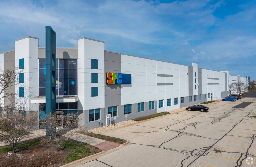6400-6430 W Howard St, Niles, IL à louer - Photo de l’immeuble – Image 2 sur 8