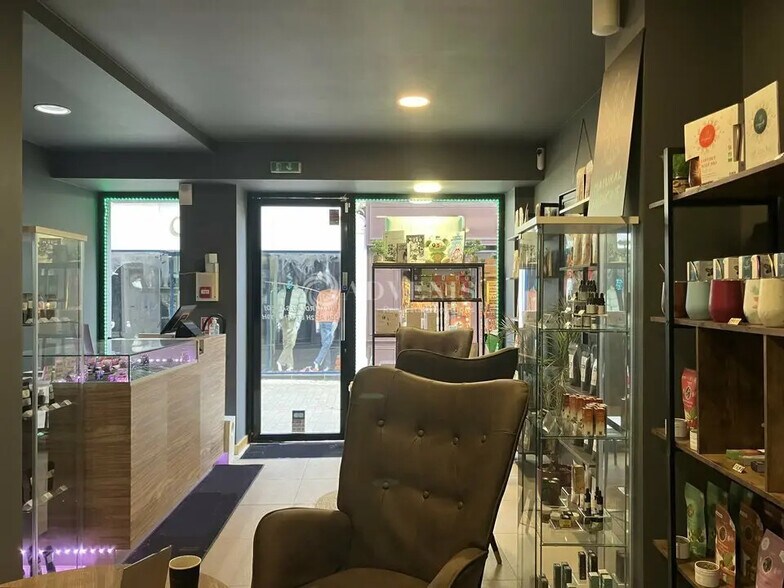 Local commercial dans Bourges à vendre - Photo de l’immeuble – Image 1 sur 3