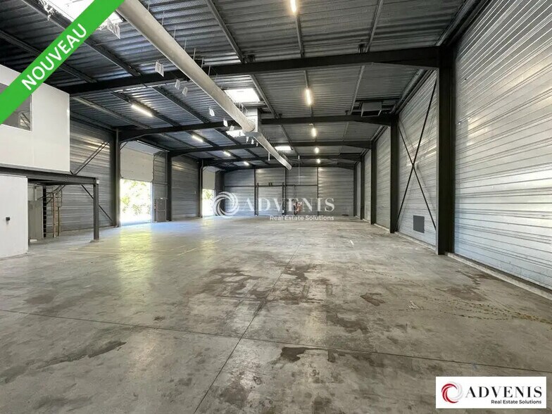 Local d’activités dans Bruges à louer - Photo de l’immeuble – Image 3 sur 7