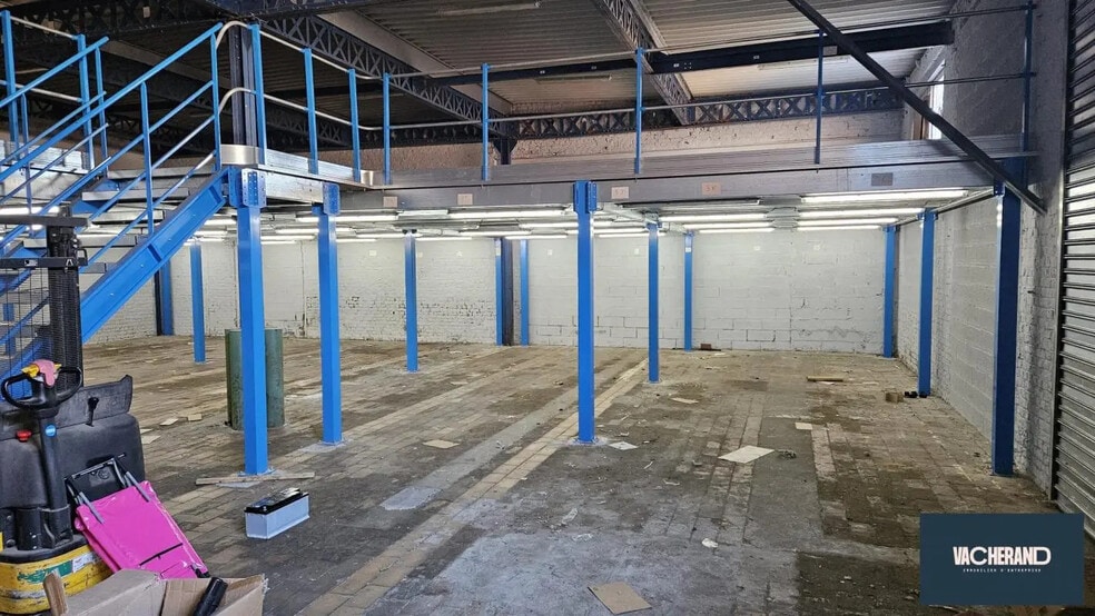 Industriel/Logistique dans Tourcoing à louer - Photo de l’immeuble – Image 1 sur 5