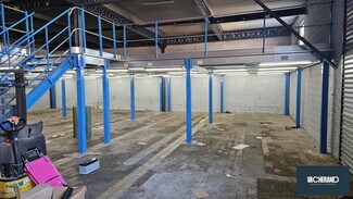 Plus de détails pour Industriel/Logistique à louer