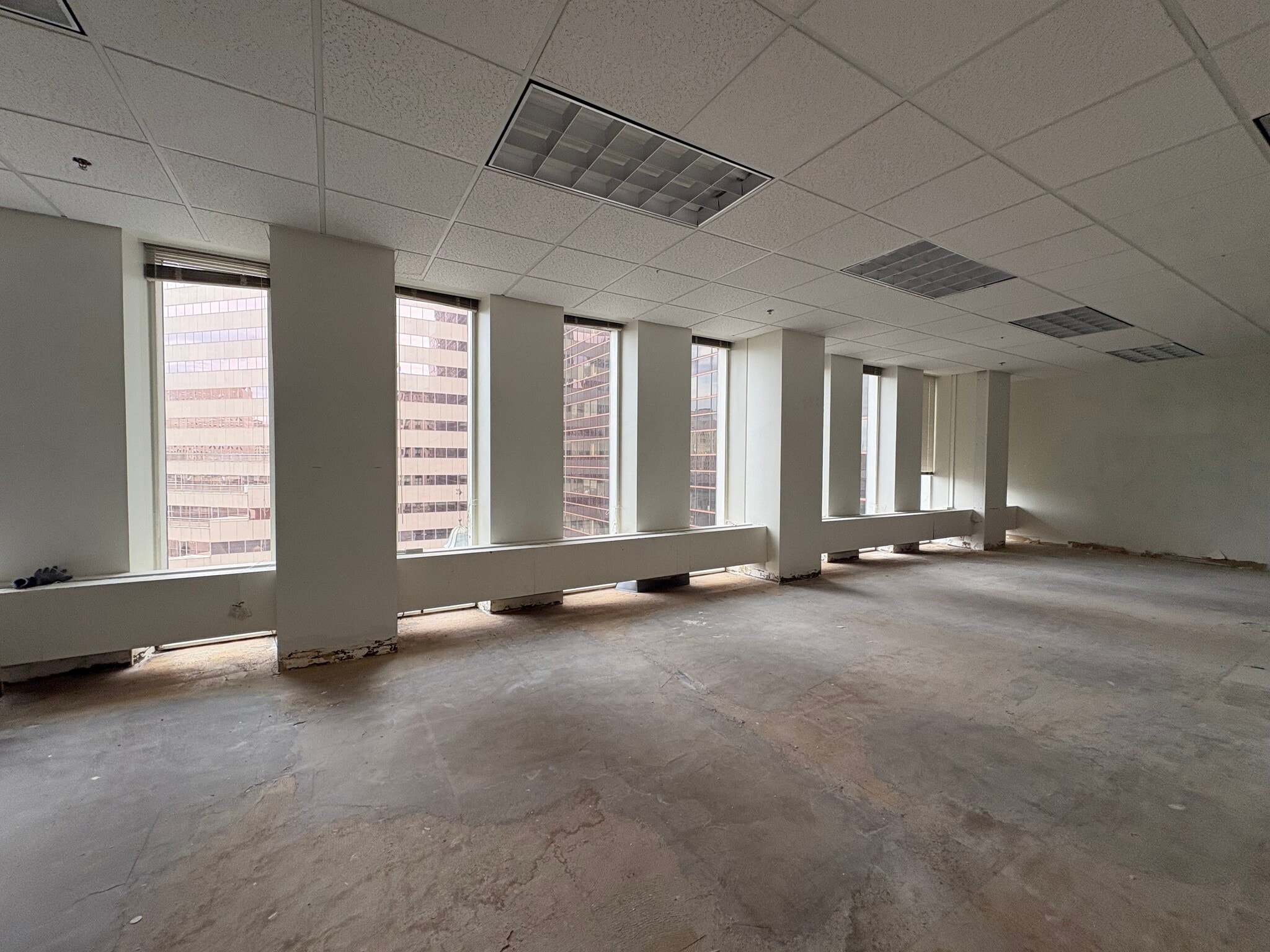 1 N Charles St, Baltimore, MD à vendre Photo intérieure– Image 1 sur 8