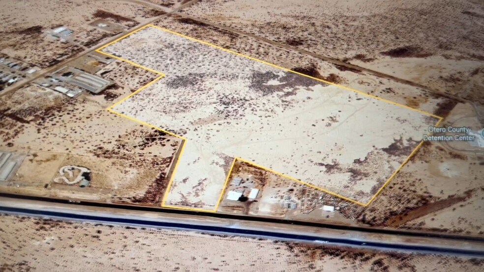 Hwy 70 Frontage w/dual access on Airport Rd, Alamogordo, NM à vendre - Vidéo sur l’annonce professionnelle – Image 2 sur 14