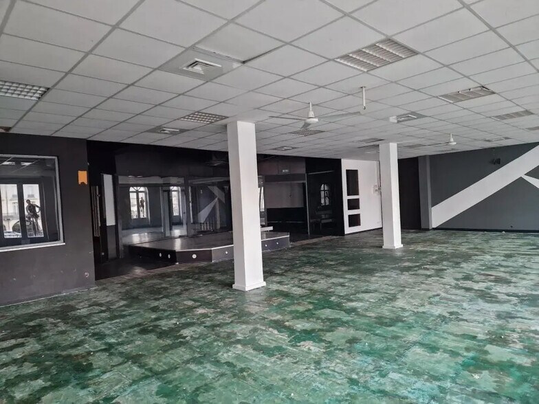 Local d'activités dans Libourne à vendre - Photo intérieure – Image 3 sur 4