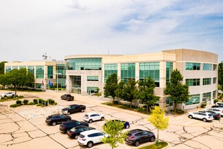 Plus de détails pour 401 Charmany Dr, Madison, WI - Bureau à louer