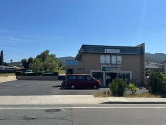 Plus de détails pour 8047 Mission Gorge Rd, Santee, CA - Bureau à vendre