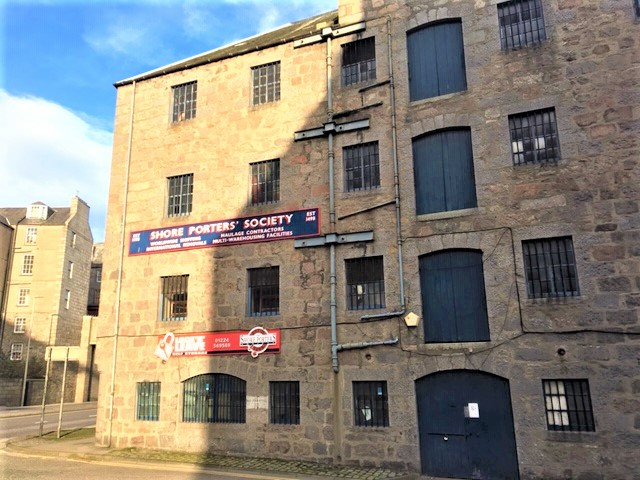 Substantial Re-Development Opportunity portefeuille de 5 biens à vendre sur LoopNet.fr - Photo principale – Image 2 sur 3