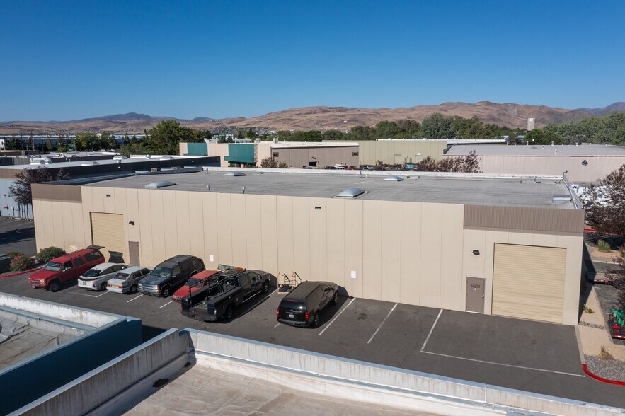 210 Coney Island Dr, Sparks, NV à vendre - Photo de l’immeuble – Image 2 sur 5