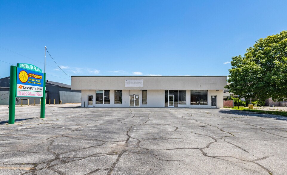 3220 Bay Rd, Saginaw, MI à vendre - Photo de l’immeuble – Image 3 sur 45