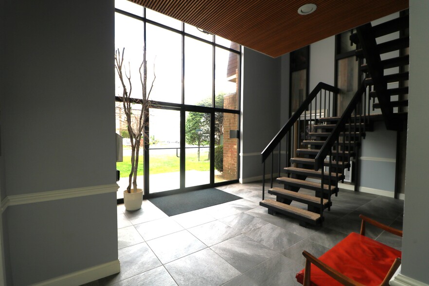 871 Allwood Rd, Clifton, NJ à louer - Photo intérieure – Image 1 sur 4