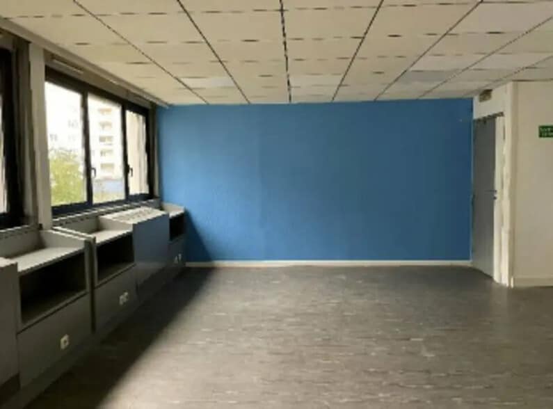 Bureau dans Villeurbanne à vendre - Photo intérieure – Image 2 sur 7