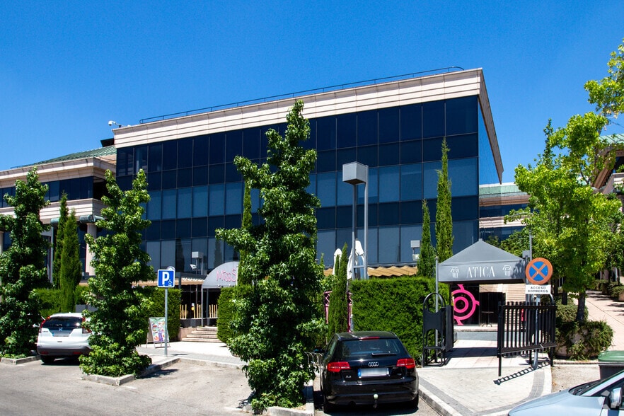 Vía De Las Dos Castillas, 33, Pozuelo de Alarcón, Madrid à vendre - Photo de l’immeuble – Image 2 sur 21