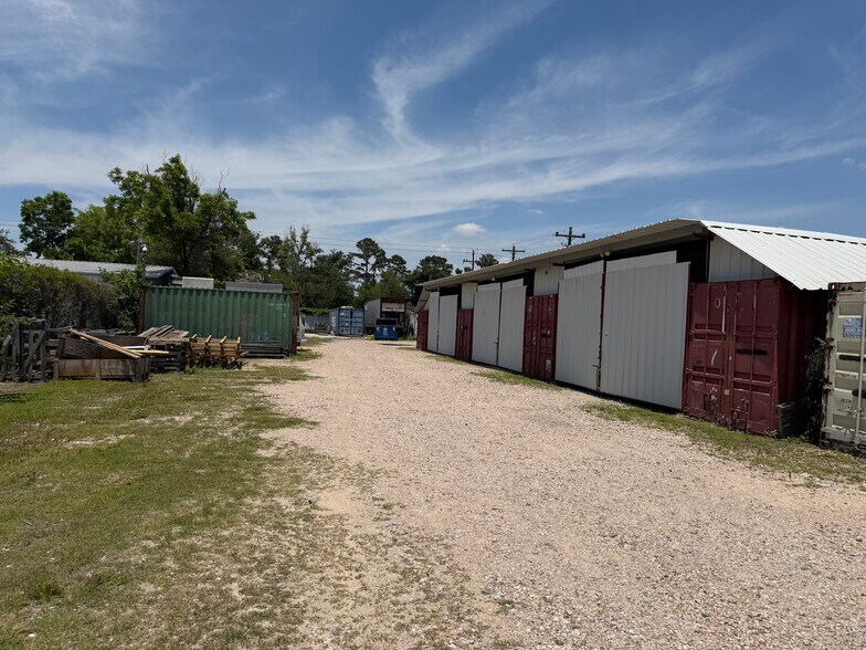 3514 Pinemont Dr, Houston, TX à vendre - Photo de l’immeuble – Image 2 sur 5