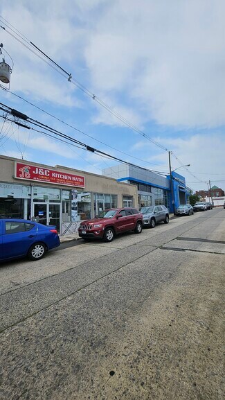 Plus de détails pour 38-40 Newton Blvd, Freeport, NY - Bureau/Local commercial à louer
