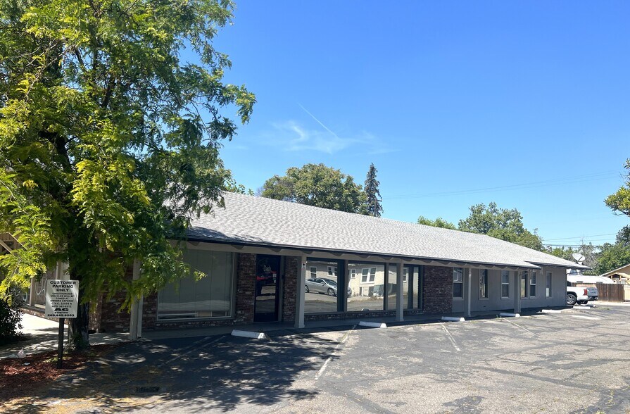 1017 W 18th St, Merced, CA à vendre - Photo de l’immeuble – Image 3 sur 13