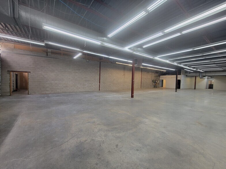 59-63 Alness St, Toronto, ON à louer - Photo de l’immeuble – Image 3 sur 8