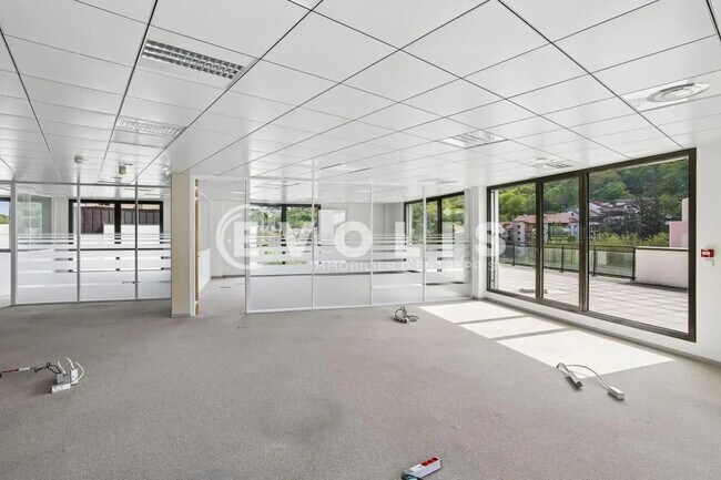 Plus de détails pour 84 Quai Joseph Gillet, Lyon - Bureau à louer