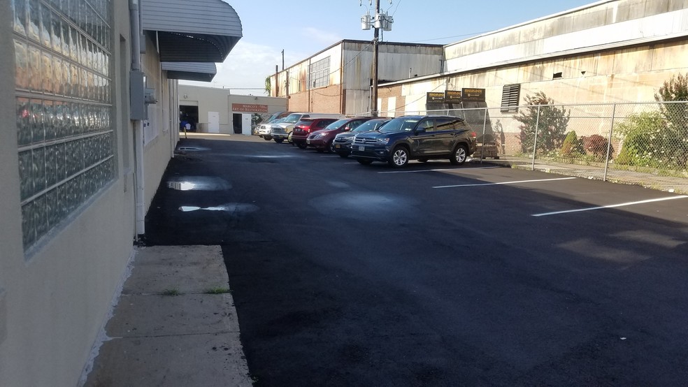 57-65 E 2nd St, Mineola, NY à louer - Photo principale – Image 1 sur 8