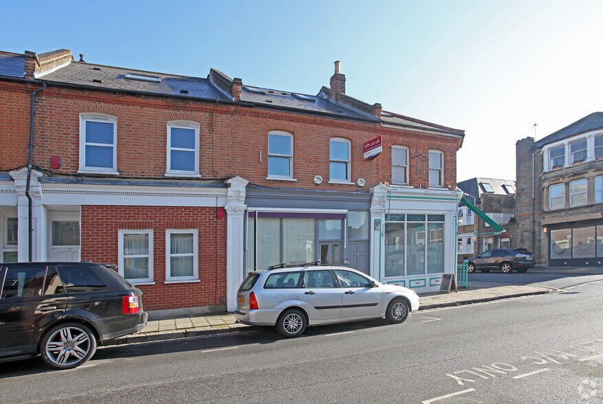 15 Webbs Rd, Londres à vendre - Photo de l’immeuble – Image 2 sur 5