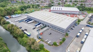 Plus de détails pour Auriol Dr, Greenford - Industriel/Logistique à louer