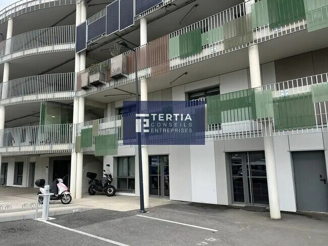 Plus de détails pour Bureau à vendre