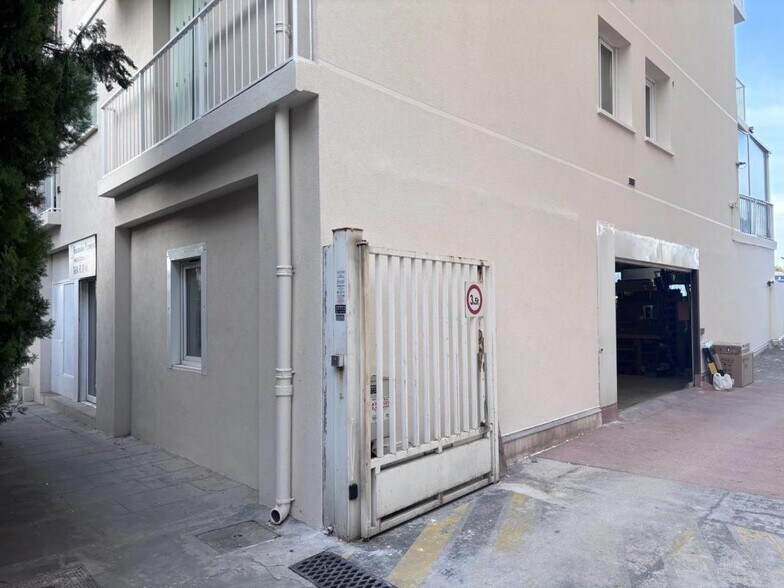3 Rue De La Libération, Cannes à louer - Photo de l’immeuble – Image 1 sur 6