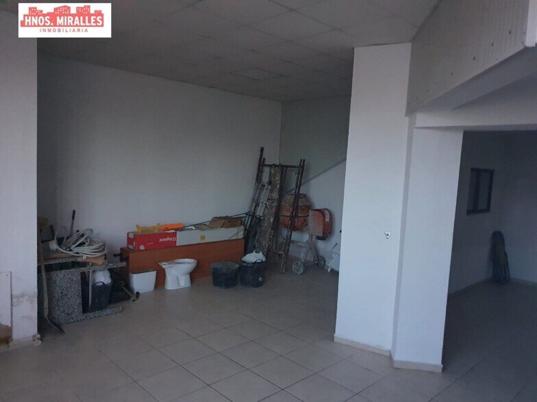 Local commercial dans Alicante à louer - Photo intérieure – Image 2 sur 5