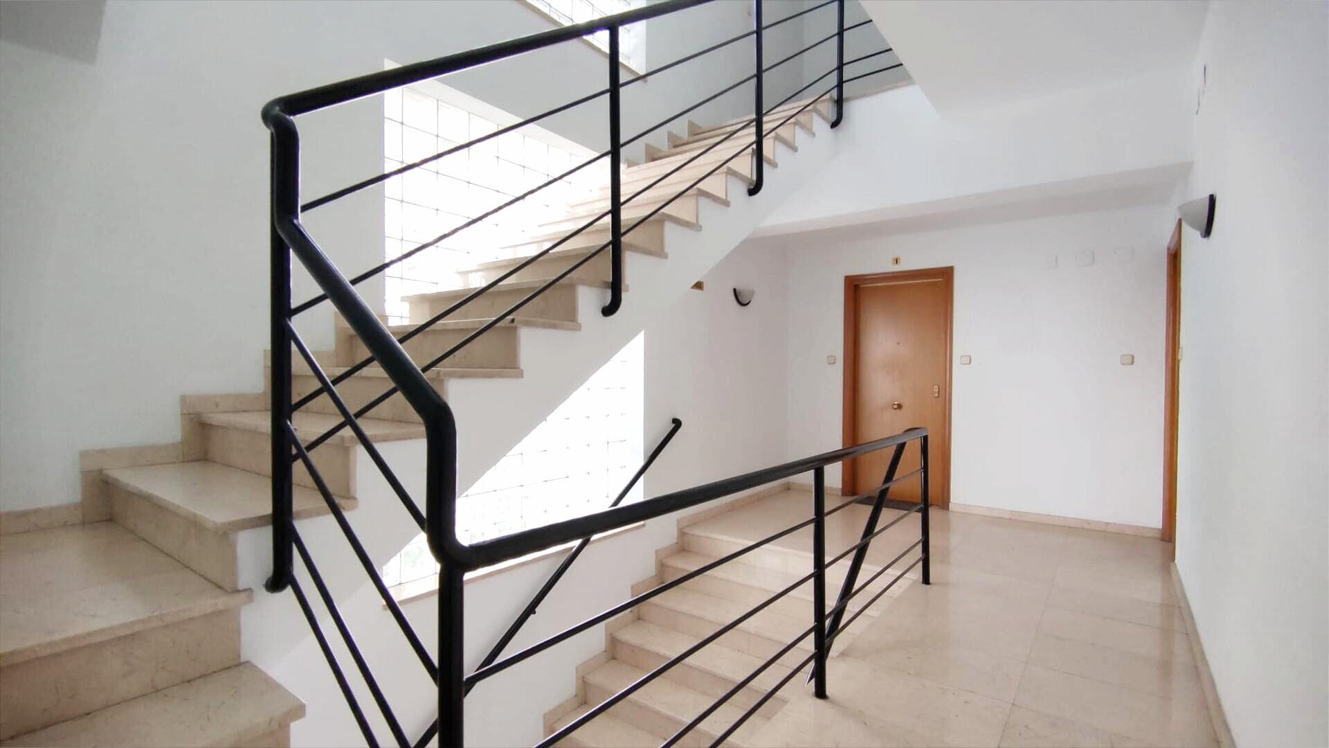 Bureau dans Rubí, Barcelona à louer Photo de l’immeuble– Image 1 sur 12