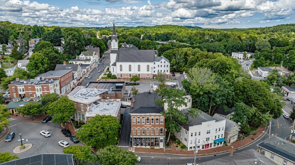 11 Elm St, Amesbury, MA à vendre - Photo de l’immeuble – Image 3 sur 53