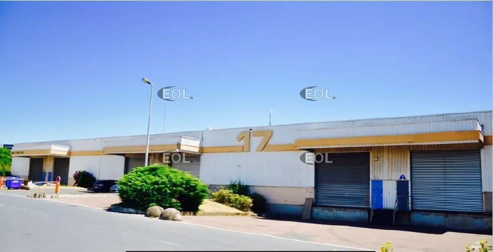 Industriel/Logistique dans Aulnay-sous-Bois à louer - Photo de l’immeuble – Image 2 sur 3