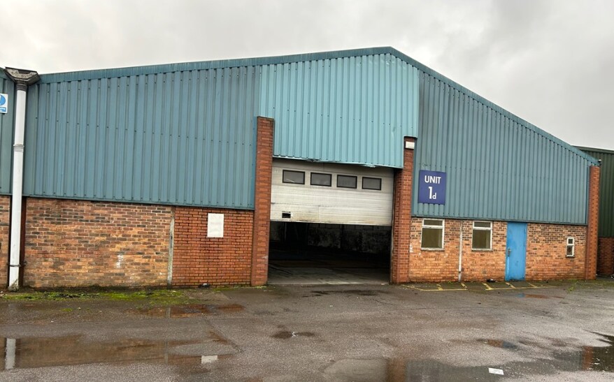 1D Hixon Airfield, Hixon à louer - Photo de l’immeuble – Image 2 sur 4