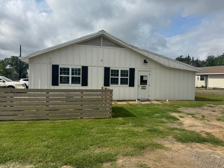 16075 FM 849, Lindale, TX à louer - Photo de l’immeuble – Image 2 sur 7