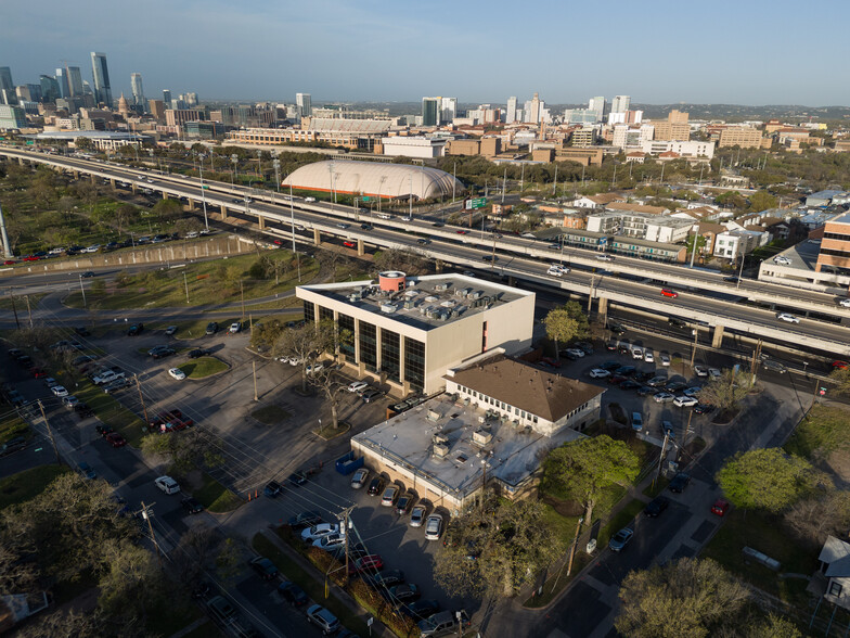 2909 I-35, Austin, TX à vendre - Photo de l’immeuble – Image 2 sur 6