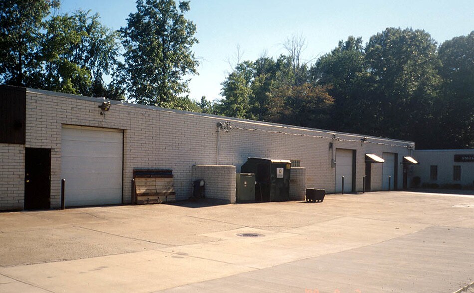 15110 Foltz Industrial Pky, Strongsville, OH à vendre - Autre – Image 2 sur 50