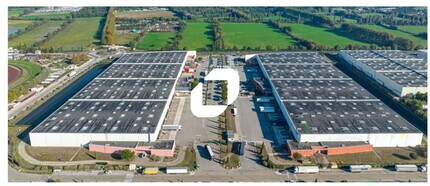 Salon-de-Provence - Vue aérienne  vue de carte