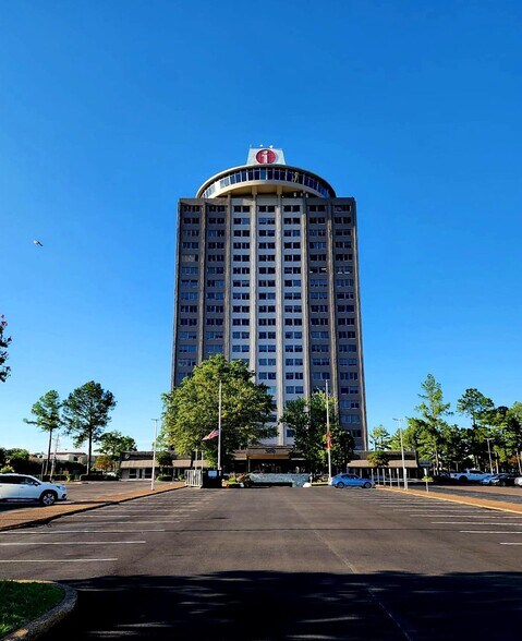 5050 Poplar Ave, Memphis, TN à louer - Photo de l’immeuble – Image 1 sur 19