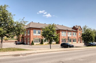 123 Boul Industriel, Repentigny, QC à louer Photo de l’immeuble– Image 1 sur 2